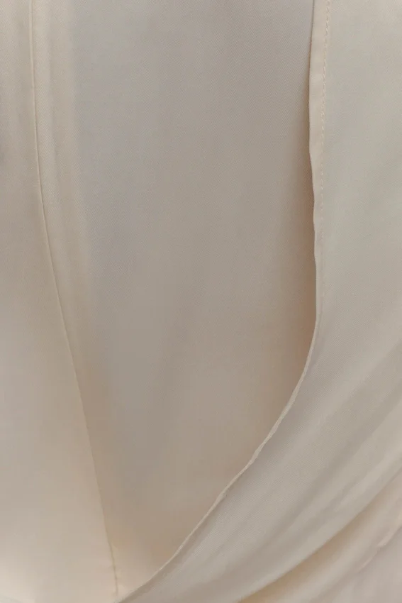 Violeta Asymmetric Top – Ivory Violeta Asymmetric Top – Ivory