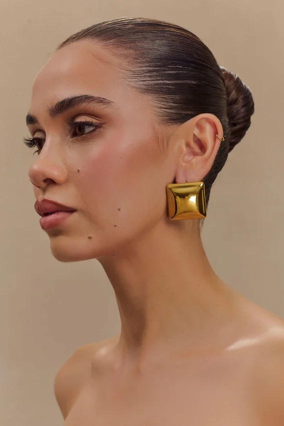 Wilma Square Earrings – Gold Wilma Square Earrings – Gold