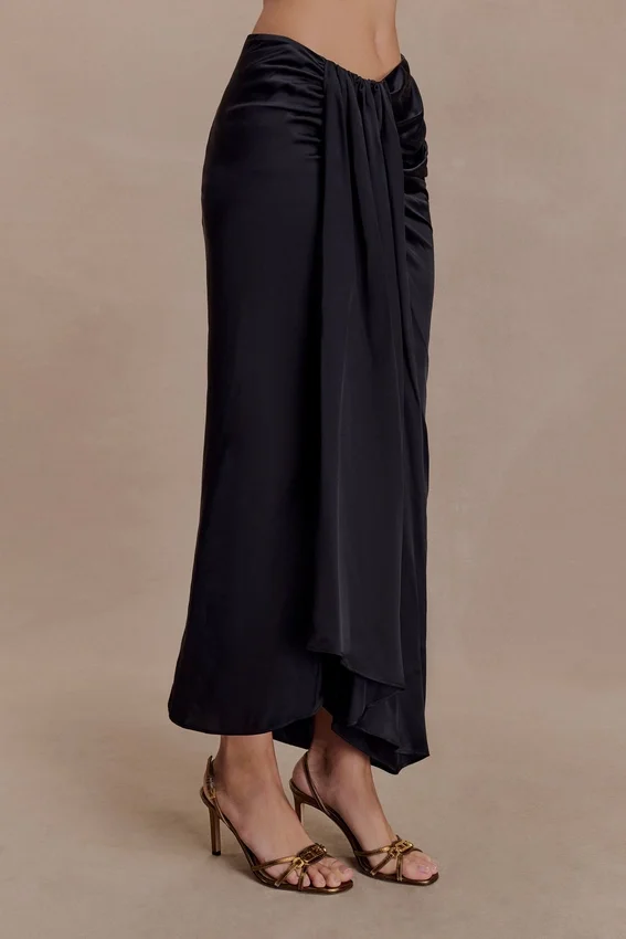 Zendaya Silk Midi Skirt – Black Zendaya Silk Midi Skirt – Black